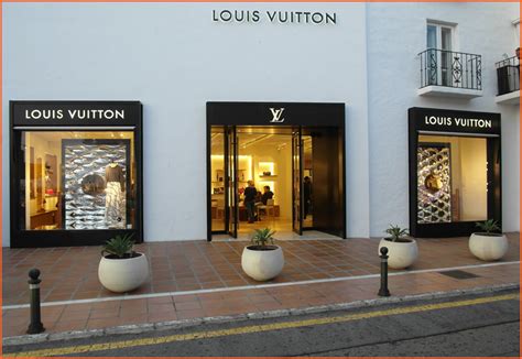 puerto banus louis vuitton